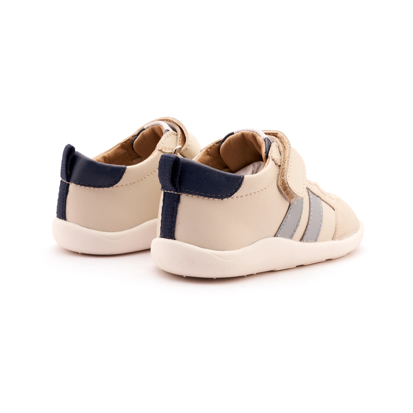 Barefoot Walker || Dusty Blue