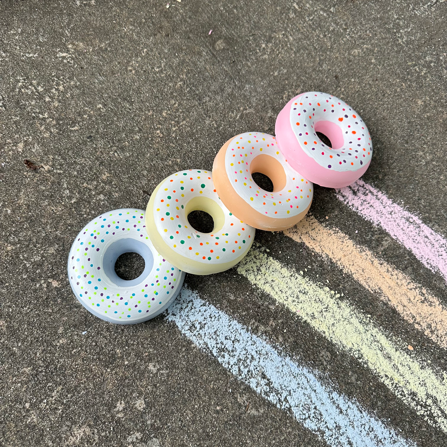 TWEE FOR LITTLE HANDS HANDMADE SIDEWALK CHALK DONUTS