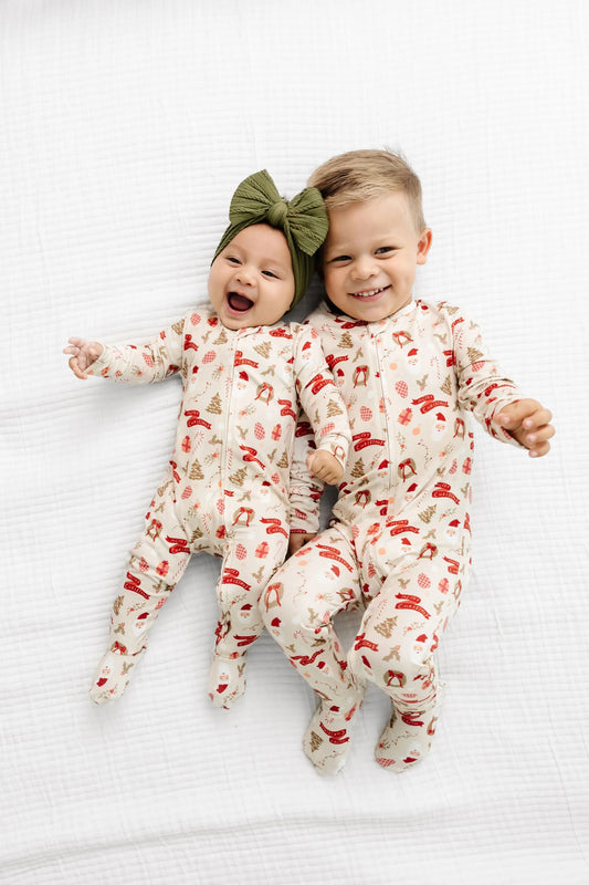 Mistletoe Zipper Footies