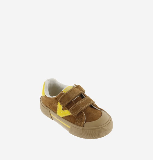 Kids Wide Fit Trainers || Cuero