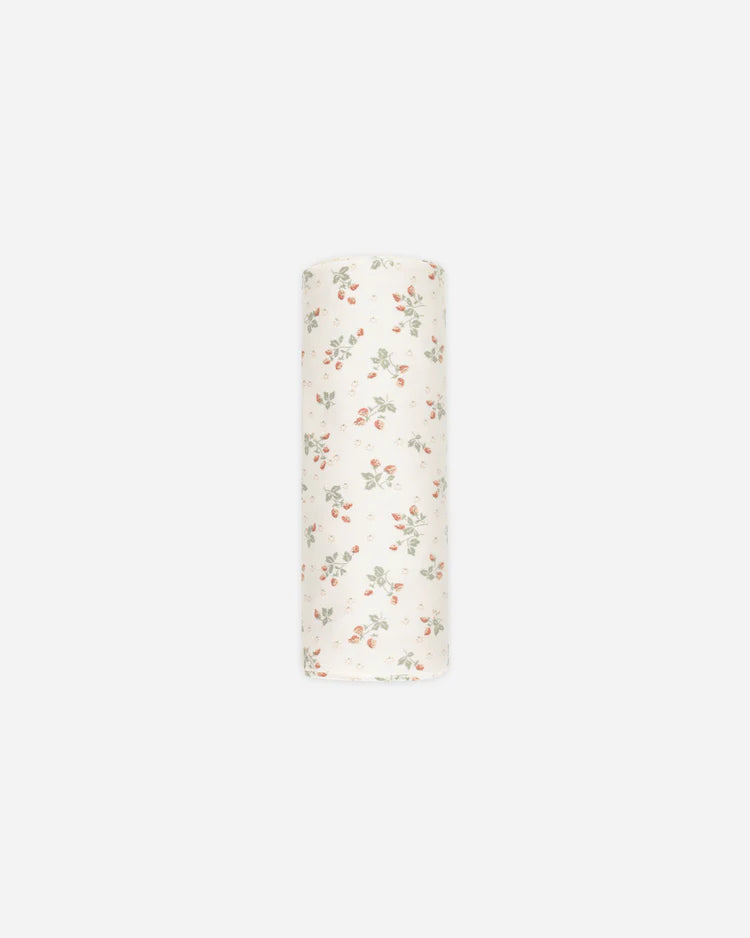 Bamboo Swaddle || Strawberries