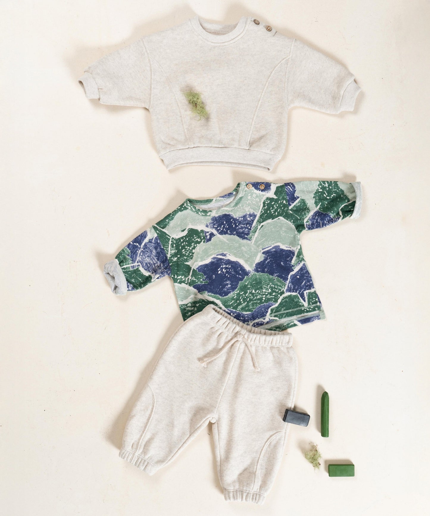 Sweatshirt and Sweatpants Set