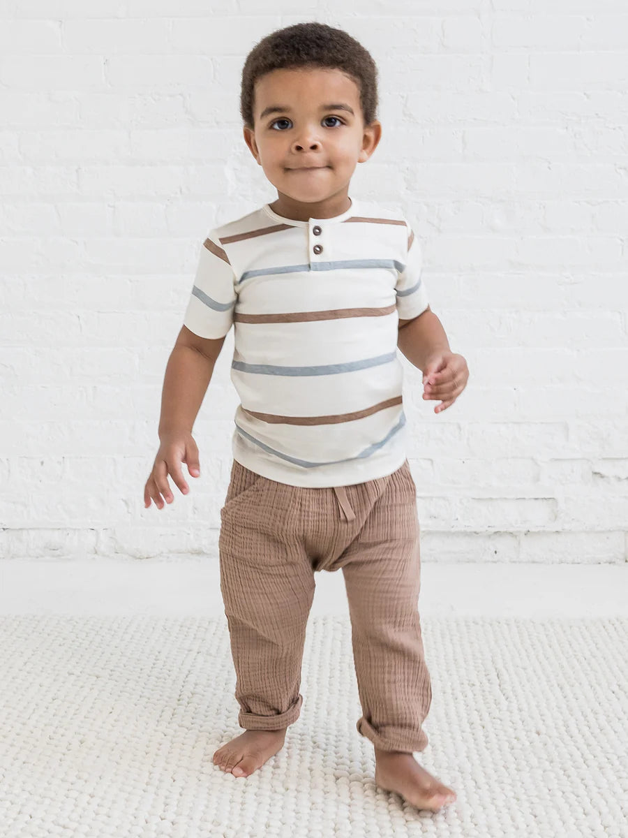 REEF SHORT SLEEVE HENLEY RYE STRIPE MIST TRUFFLE